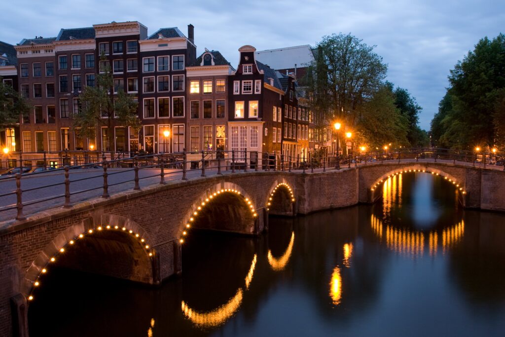 Where To Stay in Amsterdam?